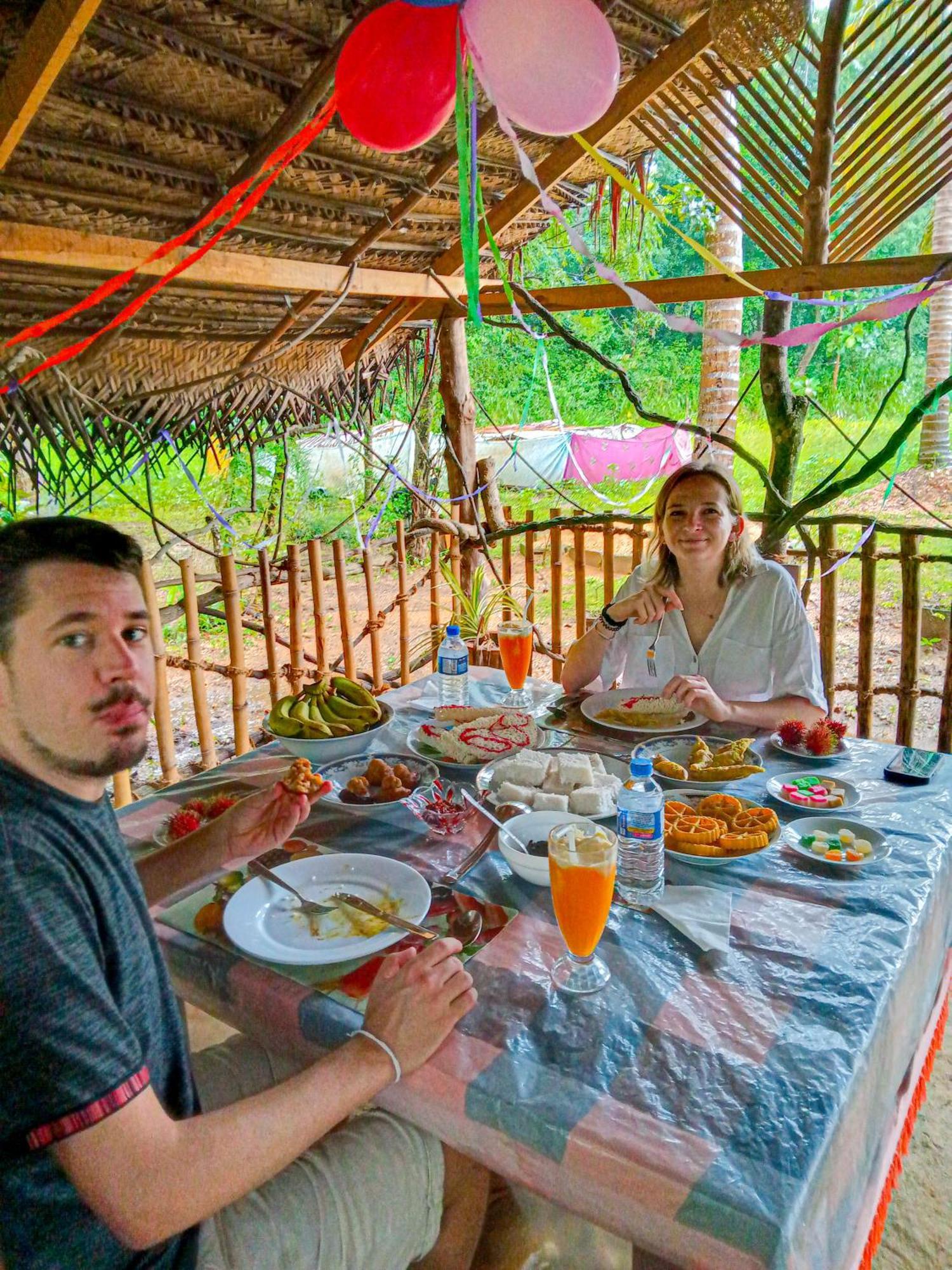 Gimhana Homestay Сигирия Экстерьер фото